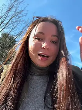 Snapshot of dreams4u chatting on March 2025 09:51:02 AM dreams4u online show from March 2025 09:51:02 AM