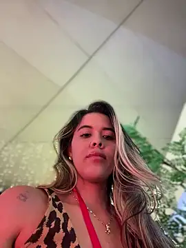 Snapshot of Emilia_Bakerr chatting on December 2024 06:14:01 PM Emilia Bakerr online show from December 2024 06:14:01 PM