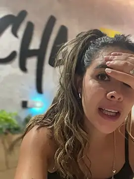 Snapshot of Emilia_Bakerr chatting on December 2024 06:27:01 PM Emilia Bakerr online show from December 2024 06:27:01 PM