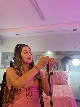 Snapshot of Emilia_Bakerr chatting on January 2025 06:16:01 PM Emilia Bakerr online show from January 2025 06:16:01 PM