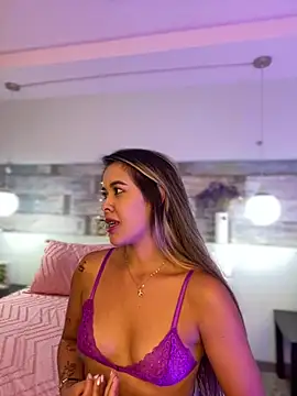 Snapshot of Emilia_Bakerr chatting on January 2025 09:22:01 PM Emilia Bakerr online show from January 2025 09:22:01 PM