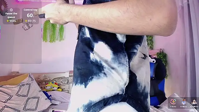 huge armound online show from October 2025 12:11:01 AM