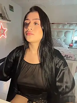 lucianaroy online show from February 2026 10:46:01 PM