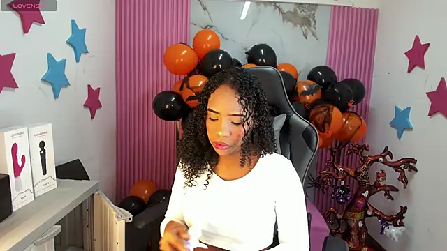 Snapshot of lia_16 chatting on October 2025 10:59:01 AM lia 16 online show from October 2025 10:59:01 AM