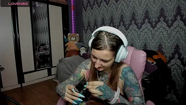 AlexRacc00n online show from December 2024 11:25:01 PM