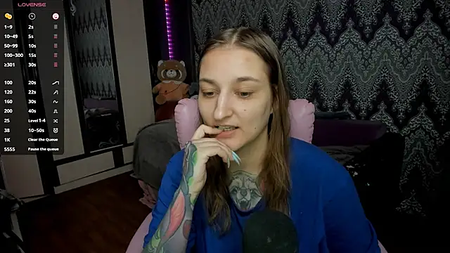 AlexRacc00n online show from December 2024 06:03:02 AM