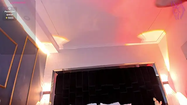 Snapshot of NikkySmiith chatting on February 2025 10:55:01 PM NikkySmiith online show from February 2025 10:55:01 PM