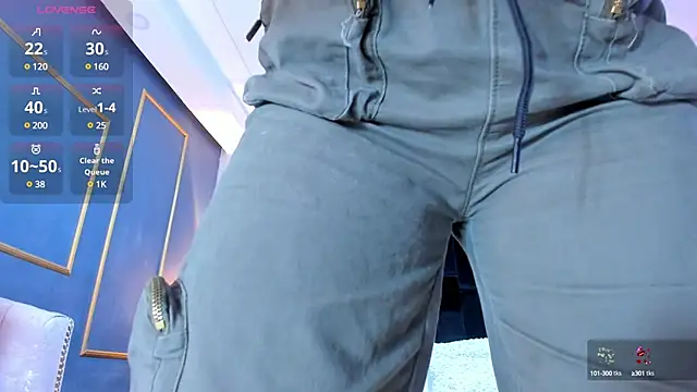 Snapshot of NikkySmiith chatting on February 2025 01:57:01 AM NikkySmiith online show from February 2025 01:57:01 AM