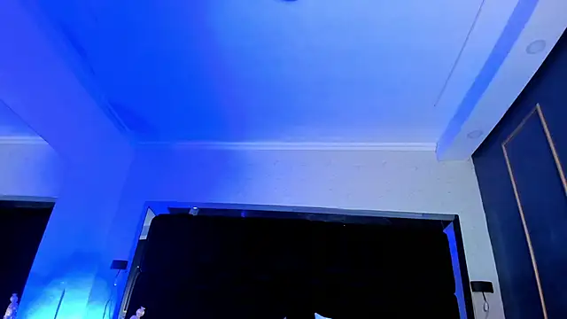 Snapshot of NikkySmiith chatting on February 2025 10:20:01 PM NikkySmiith online show from February 2025 10:20:01 PM