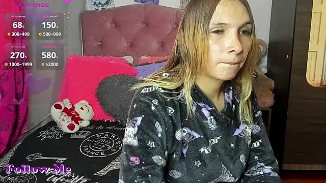 Snapshot of Tiffany_bunny2023 chatting on November 2025 08:58:01 PM Tiffany bunny2023 online show from November 2025 08:58:01 PM