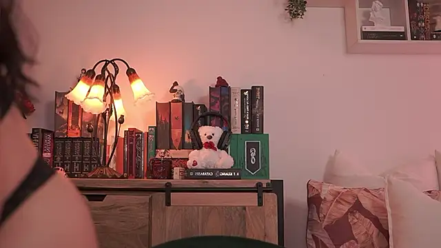 Snapshot of EmilyxRose_- chatting on March 2026 06:25:01 PM EmilyxRose - online show from March 2026 06:25:01 PM