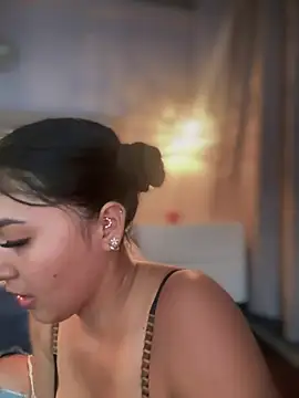 MarianaBenz online show from March 2025 09:04:01 PM