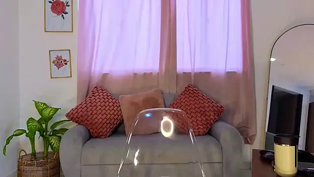 Snapshot of KristennBlue chatting on March 2025 07:57:02 PM KristennBlue online show from March 2025 07:57:02 PM