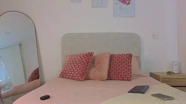 Snapshot of KristennBlue chatting on December 2025 12:53:02 PM KristennBlue online show from December 2025 12:53:02 PM