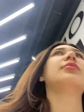 Snapshot of QuitieLia chatting on December 2024 08:30:02 AM QuitieLia online show from December 2024 08:30:02 AM