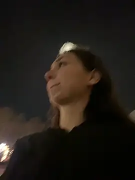 Snapshot of QuitieLia chatting on January 2025 03:08:02 PM QuitieLia online show from January 2025 03:08:02 PM