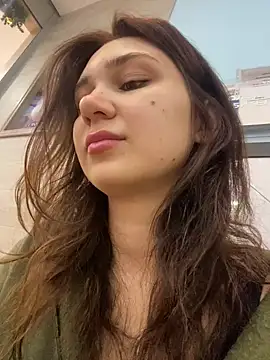 Snapshot of QuitieLia chatting on January 2025 08:24:01 AM QuitieLia online show from January 2025 08:24:01 AM