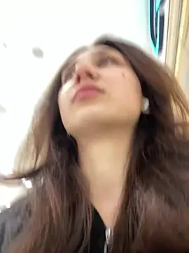 Snapshot of QuitieLia chatting on January 2025 08:02:02 AM QuitieLia online show from January 2025 08:02:02 AM