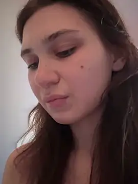 Snapshot of QuitieLia chatting on January 2025 01:47:01 PM QuitieLia online show from January 2025 01:47:01 PM