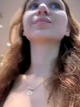 Snapshot of QuitieLia chatting on September 2025 09:42:02 AM QuitieLia online show from September 2025 09:42:02 AM