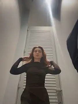 Snapshot of QuitieLia chatting on October 2025 08:15:01 AM QuitieLia online show from October 2025 08:15:01 AM