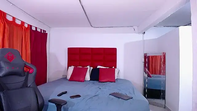 LyonGallego  online show from February 2026 01:48:02 AM