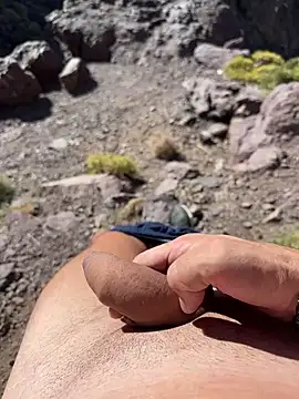 Snapshot of cagoulegrosse chatting on October 2025 09:52:02 AM cagoulegrosse online show from October 2025 09:52:02 AM