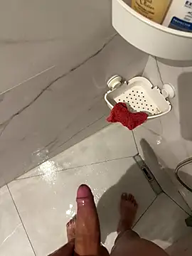 Snapshot of cagoulegrosse chatting on November 2025 09:46:02 PM cagoulegrosse online show from November 2025 09:46:02 PM