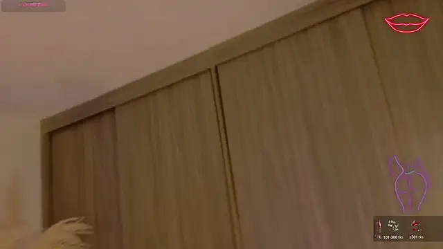 Snapshot of LindseyMoss chatting on February 2026 12:26:02 AM LindseyMoss online show from February 2026 12:26:02 AM