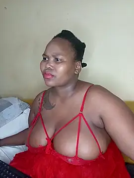 Snapshot of Real1SweetQueen chatting on February 2025 08:42:02 PM Real1SweetQueen online show from February 2025 08:42:02 PM