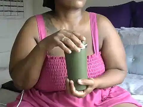 Real1SweetQueen online show from April 2026 07:17:02 AM