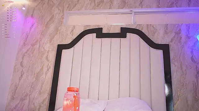 Snapshot of mia_colin1_ chatting on November 2025 08:18:02 PM mia colin1 online show from November 2025 08:18:02 PM