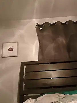 Snapshot of icyMike43 chatting on February 2026 04:53:01 AM icyMike43 online show from February 2026 04:53:01 AM