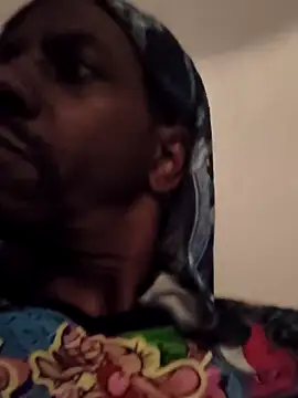 Snapshot of icyMike43 chatting on February 2026 08:53:02 PM icyMike43 online show from February 2026 08:53:02 PM