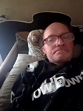 oksana722 online show from October 2025 09:52:01 AM