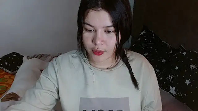 Snapshot of zoe_adhara chatting on November 2025 07:46:02 PM zoe adhara online show from November 2025 07:46:02 PM