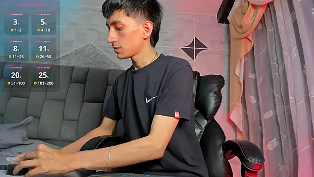 DereckCooperr online show from November 2025 11:15:01 PM