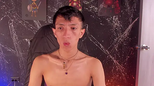 DereckCooperr online show from December 2025 09:46:02 PM