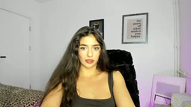 Snapshot of PortraitMarie chatting on January 2025 07:18:02 PM PortraitMarie online show from January 2025 07:18:02 PM