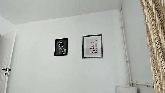 Snapshot of PortraitMarie chatting on January 2025 10:31:01 PM PortraitMarie online show from January 2025 10:31:01 PM