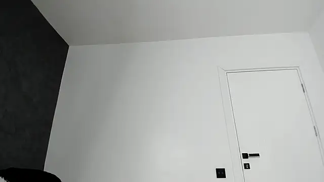 Snapshot of PortraitMarie chatting on March 2025 04:21:01 PM PortraitMarie online show from March 2025 04:21:01 PM