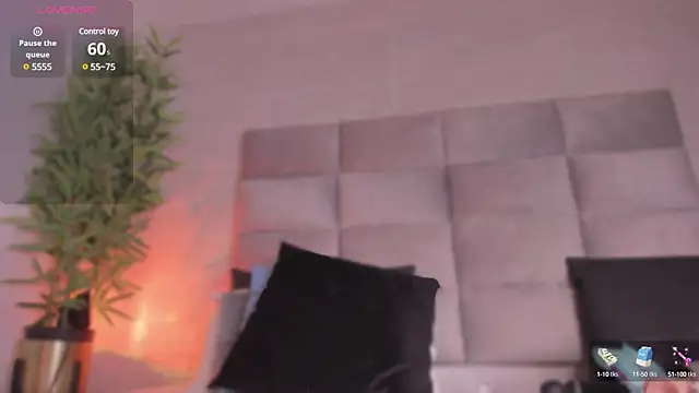 mia crawford online show from February 2025 02:59:01 PM