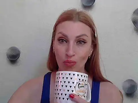 Snapshot of Jillian_Pattie chatting on December 2024 01:22:02 PM Jillian Pattie online show from December 2024 01:22:02 PM