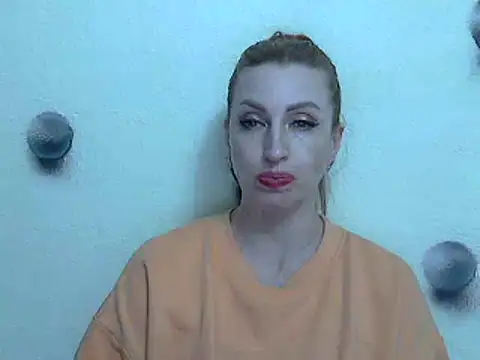 Snapshot of Jillian_Pattie chatting on December 2024 05:23:02 PM Jillian Pattie online show from December 2024 05:23:02 PM
