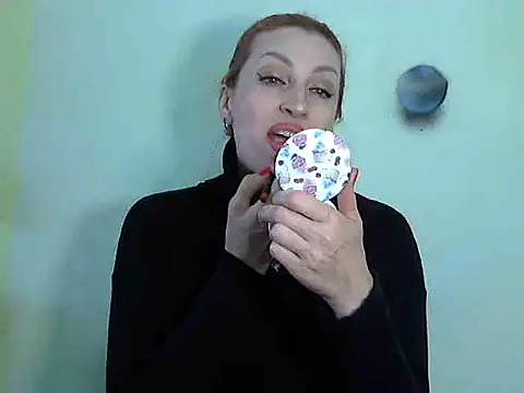 Snapshot of Jillian_Pattie chatting on February 2025 12:28:01 PM Jillian Pattie online show from February 2025 12:28:01 PM
