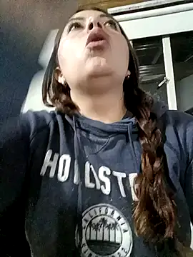 Snapshot of seherlatin chatting on February 2025 01:47:01 AM seherlatin online show from February 2025 01:47:01 AM