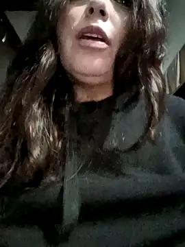 Snapshot of seherlatin chatting on March 2025 03:28:02 AM seherlatin online show from March 2025 03:28:02 AM