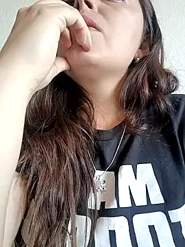 Snapshot of seherlatin chatting on March 2025 07:27:01 PM seherlatin online show from March 2025 07:27:01 PM