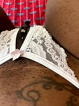 MariaLorenaah online show from November 2025 04:40:01 PM