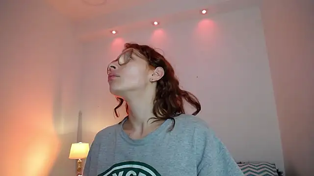 Katy Van online show from November 2025 08:41:02 PM